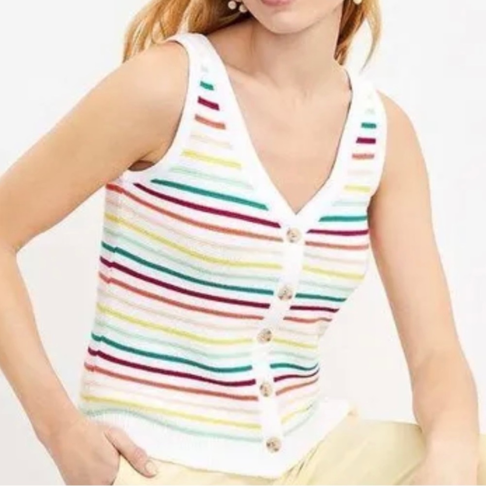 New with tags multicolored buttoned sweater tank